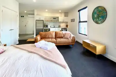 Image de Nelson City Apartment 1 - Stunning Inner City Studio