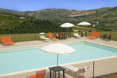 Image de Villa with private pool between the beaches of the Adriatic Sea and the Sibillini National Park