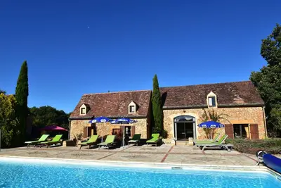 Image de Belle maison de vacances avec piscine chauffée