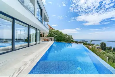 Image de Villa de luxe Royal - villa moderne nouvellement construite avec vue sur la ville de Hvar, la mer et les îles