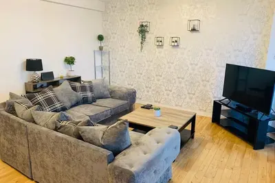 Image de Modern 2 Bed Apartment, Close to Gla Airport & M8
