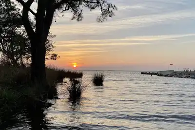 Image de Obx Sunset Lovers! 2 Bed/2 Bath Soundside Condo with Canal View