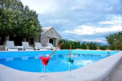 Image de Maison de vacances dans Pučišća avec terrasse, Wifi, Machine à laver (887-1)