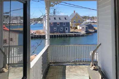 Image de Clam Shell Cottage on the Harbor