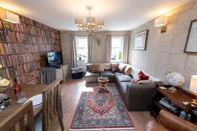 Image de A very British place to stay - 3 Bedrooms central