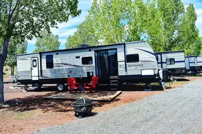 Image de Grand Canyon Rv Glamping Luxury Suite (Glamping Getaway)