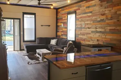 Image de Chateau Monroe - Rustic feel with modern convenience