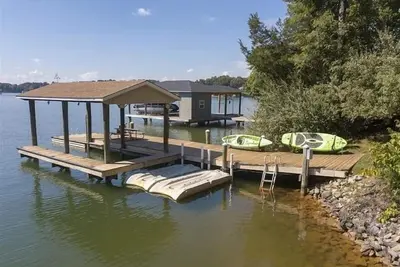 Image de 3 Bedrooms, 1 Flex Room, 3 Bathrooms! Pet Friendly, Wifi, Hot Tub & More! Come Visit \"Bob Inn Cove\"