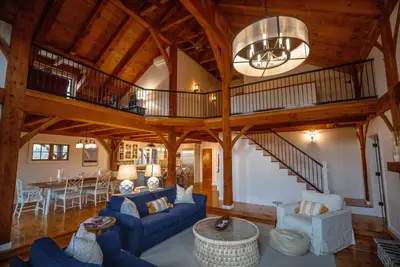 Image de Great Location! High-End Coastal Country Retreat