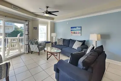 Image de Gull Reef 614 |  Spacious, Pool Access, Walk to Beach
