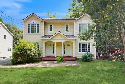 Image de Bright Home next to Glen Mary Park w/ Deck, Grill, WiFi - Walk into Town/Acadia