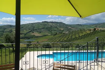 Image de Luxueuse maison: piscine - mer - montagne en belles Abruzzes