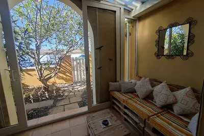 Image de Villa climatisée avec parking privé, balcon et équipements complets pour 4 personnes à Agde