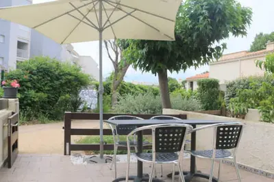 Image de Villa climatisée avec terrasse et parking, 2 chambres, WiFi, proche plage d'Agde