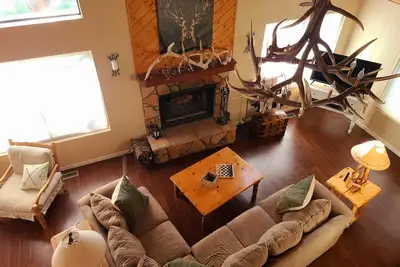 Relax, Golf & Ski - Perfect Mountain Getaway!