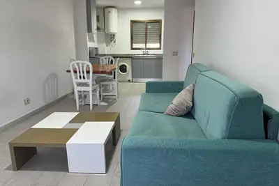 Appartement climatiser proche de la page, 4 Pax, WiFi, Parkin Privée, Nar8