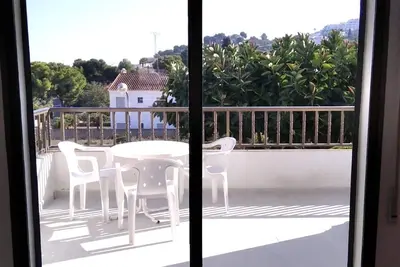 Appartement climatiser proche de la page, wifi, parking privée. 4 Pax, Nar5