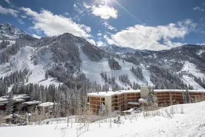 Image de Ski in and ski out condominum in Snowbird, Ut