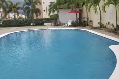 Image de 3 bedroom furnished apartment with pool gym parking 24 hours security