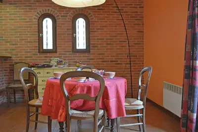 Image de Villa à Le Boulou avec Vue sur les Collines