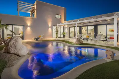 Superbe maison à Kastelir avec jacuzzi