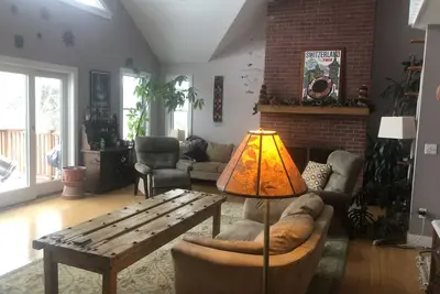 Image de Convenient to Burlington and Lake Champlain- July 4th week last min. spec.