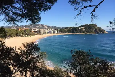 Image de Bright apartment for the whole family near the beach
