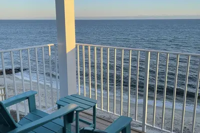 Image de Cape Cod Oceanfront New Condo with Ocean View & Private Beach! [in Building B]