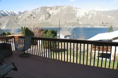 Image de Gorgeous river view -Winter & Summer fun-