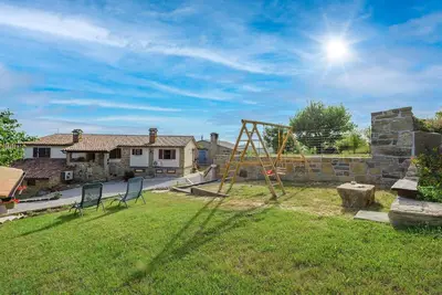 Image de Appartement confortable à Cerovlje avec.