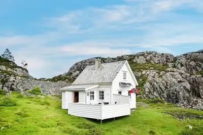 Image de Maison confortable de 2 chambres à.