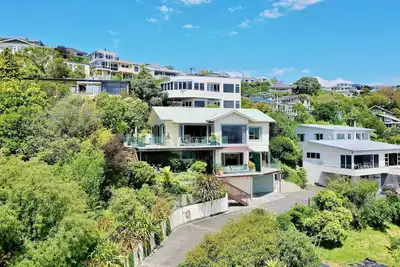 Image de Harbour View - Three - Nelson Waterfront Apartment