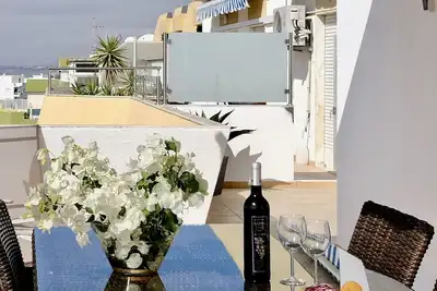 Image de Premium w terrace. 2 min 2 beach, 90 sqm, Algarve
