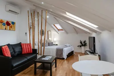 Image de City Center Calderón 2401