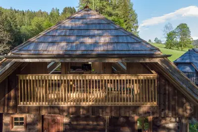 Image de Charming guest apartment in an old farmhouse in a secluded alpine location