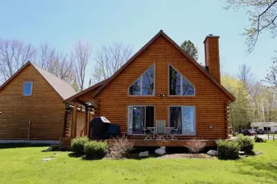 Image de Harkness Waterfront Cabin on Burt Lake - Shore station and mooring!