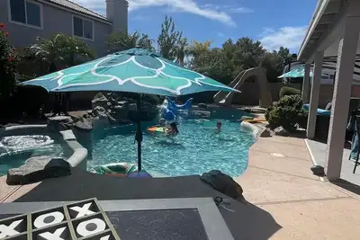 Image de Renovated Waterslide private Heated pool with Spa Golf Course on-call service