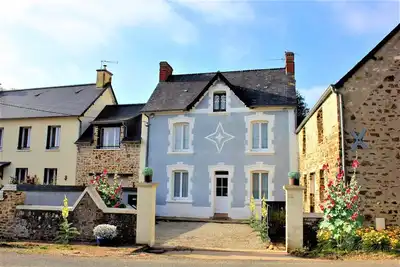 Image de L' Etoile Bleue, 6 mns mer, secteur Port Bail, charmante maison, 5 personnes