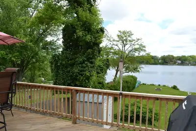 Image de Akron Lakefront Christmas \nHolidays in Portage Lakes Getaway / amazing view.