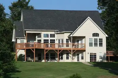 Image de Lake Living - 8 bedrooms