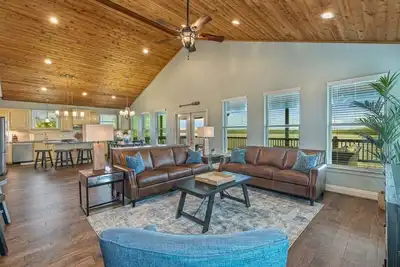 Image de 35% Discount - Jan and Feb 2026 - Luxury on the Water