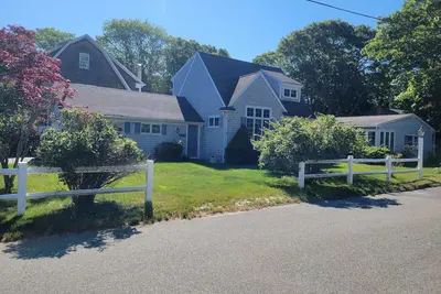 Image de Walk to 3 beaches, downtown docks/waterfront. Dog friendly. Includes Beach Pass