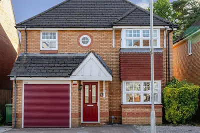 Image de Modern 4 Bedroom Detached House in Cardiff