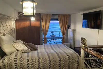Image de Casa Bruna <br>…… Like a boat on the sea. . . . . .