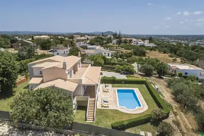Image de Maison avec 6 chambres Vilamoura A/C