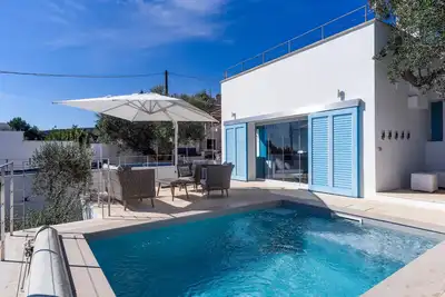 Image de Villa Adria - Piscina Privata con Terrazza Vista Mare circondata da Uliveti