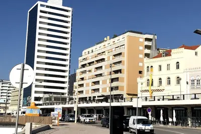Image de Torre do Relógio two Bedroom Apart Near Beach and Casino