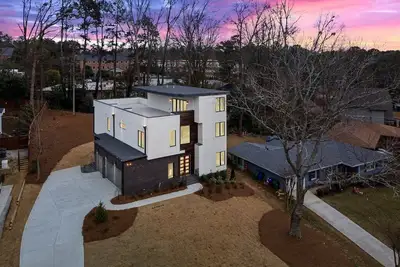 Image de New Construction w/ Rooftop!