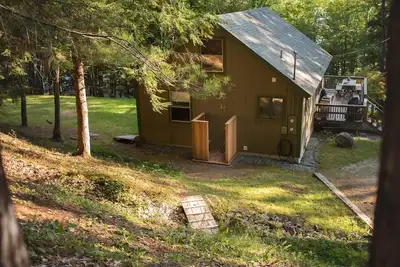 Image de Peaceful Family-Friendly Sunapee Lake/Ski Retreat