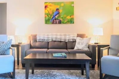 Image de Hillside Hideout - Great for groups! - Great Views